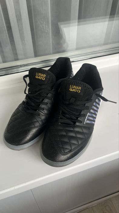 Продам сороки Nike Lunar Gato