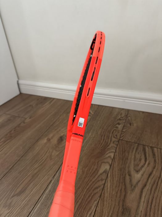 Racheta HEAD Radical Pro,cap 98,315 grame,noua!