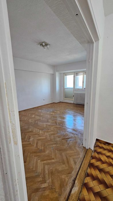 DIRECT PROPRIETAR  4 camere vedere  Casa Poporului  Catedrala Neamului