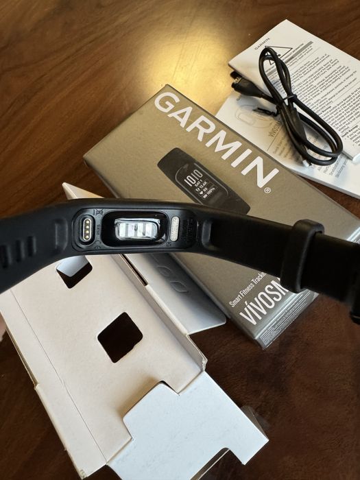 фитнес-часы Garmin Vivosmart 5