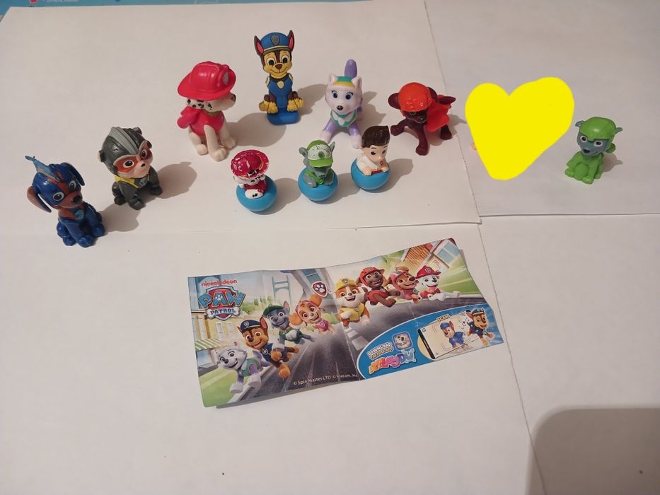 Продам фигурки из киндеров