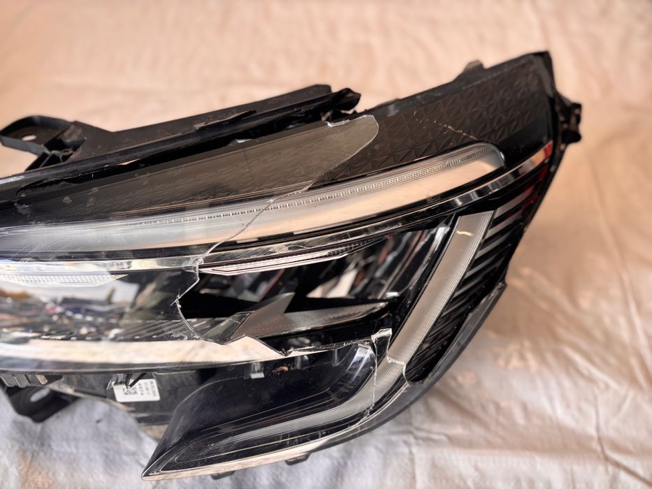 Ляв Фар Renault Clio 5 19-