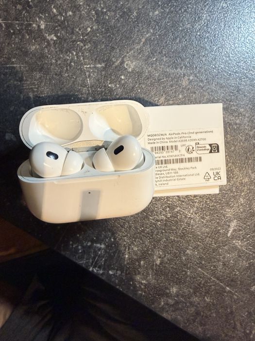 Airpods Pro 2 - Magsafe charging case