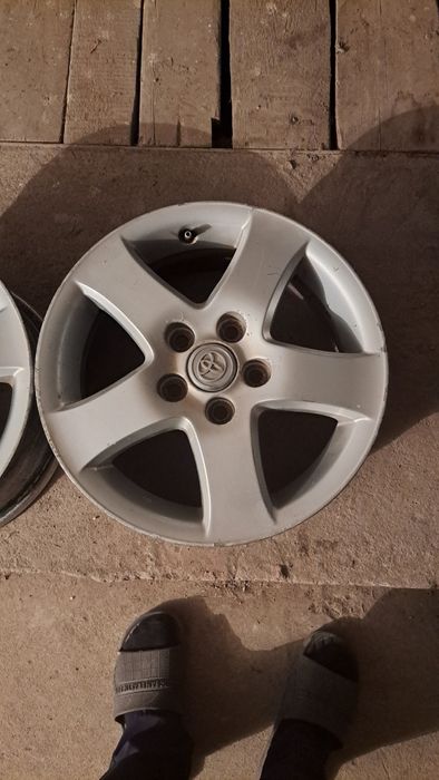 Диски от тайоты 35 р15