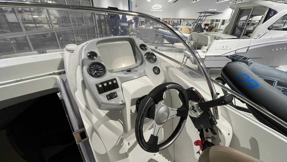 Beneteau Flyer 650