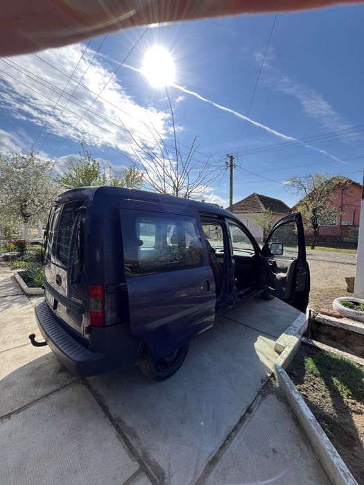 Vând opel combo-c