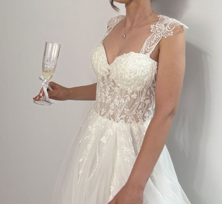 Vând rochie mireasa