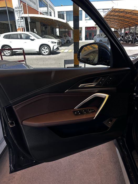 Bmw ix1 25l  2025