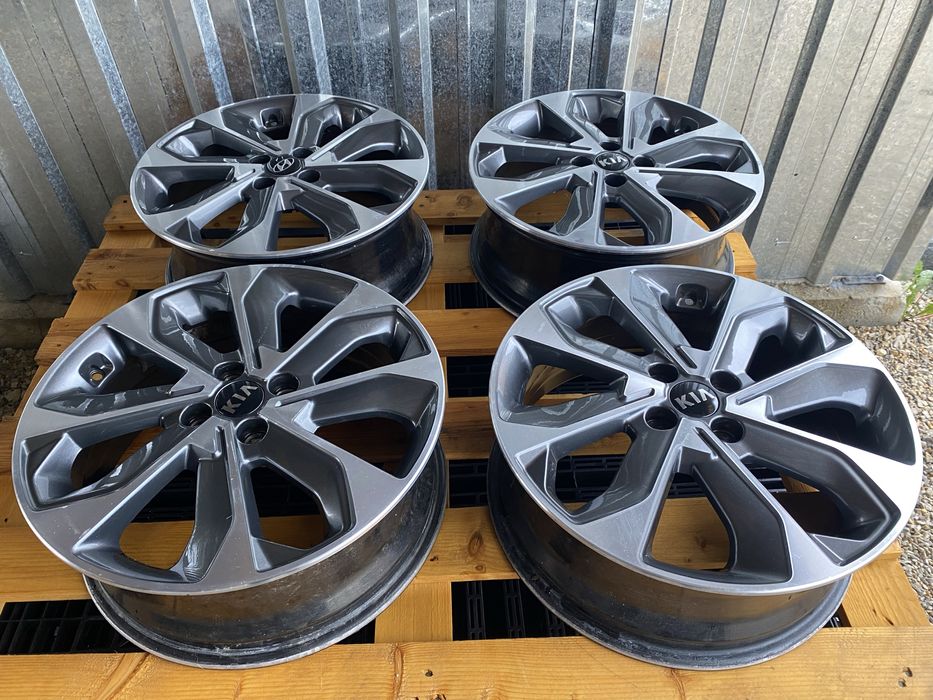 17 цола 4 х 100 мм Киа Рио , Стоник , Kia Rio , Stonik