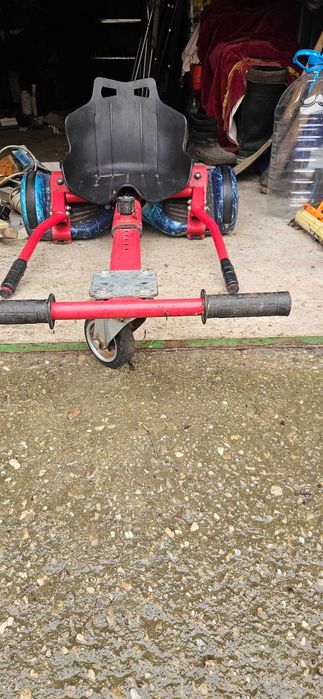 Продавам Ховърборд със картинг количка и зарядно.