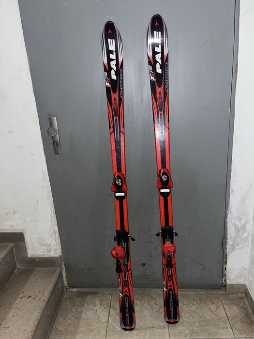 Ски в отлично състояние