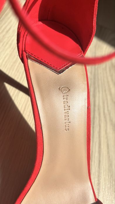 Sandale Stradivarius marimea 40