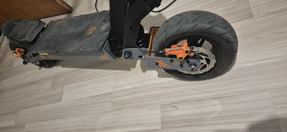 Като нова !! Електрическа тротинетка Kukirin G4 800км !