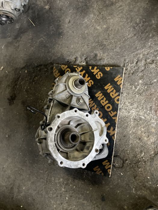 Bmw E53 X5 3.0i Раздатъчна Кутия Раздатка