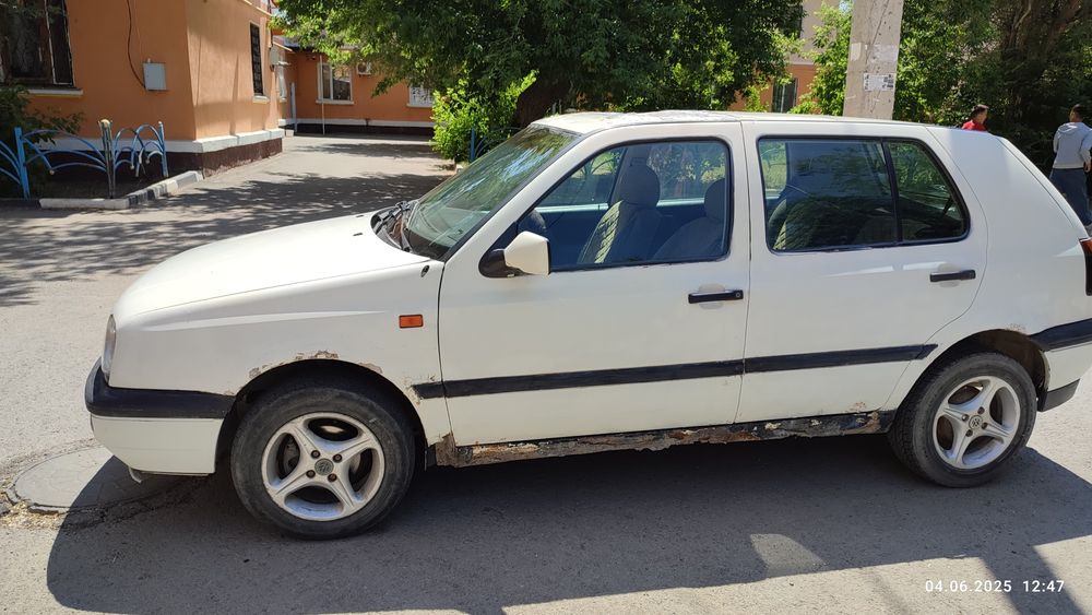 Продам автомобиль Фольцваген гольф 3