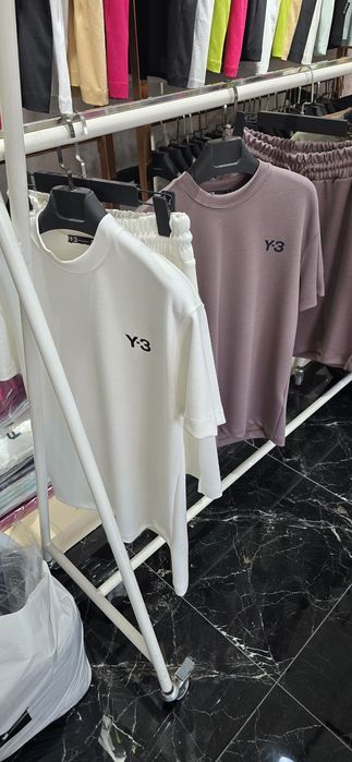 Vand compleuri y3 noi