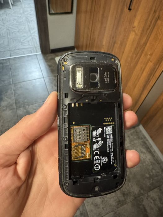 Продам Nokia 808