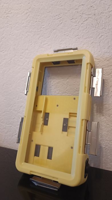 Подводный чехол для телефона