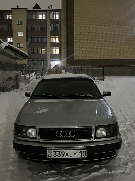 Продам Ауди 100с4 2,6объем