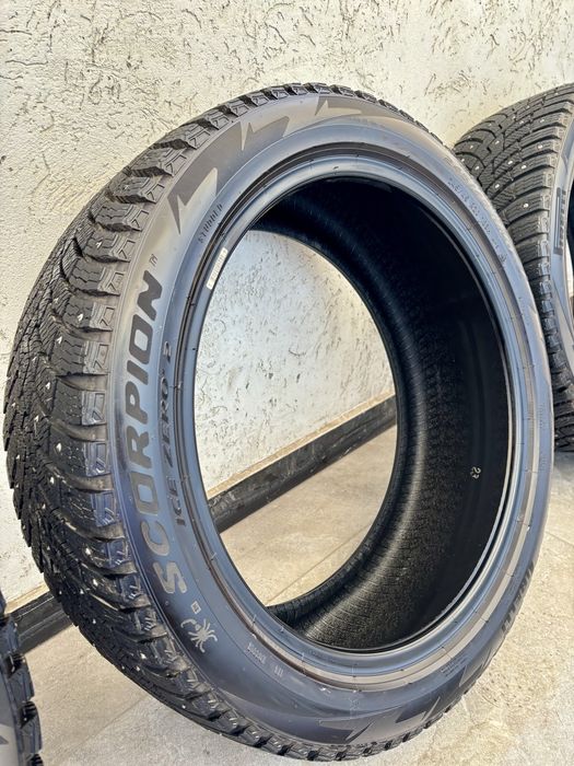 Комплект зимней шипованной резины Pirelli