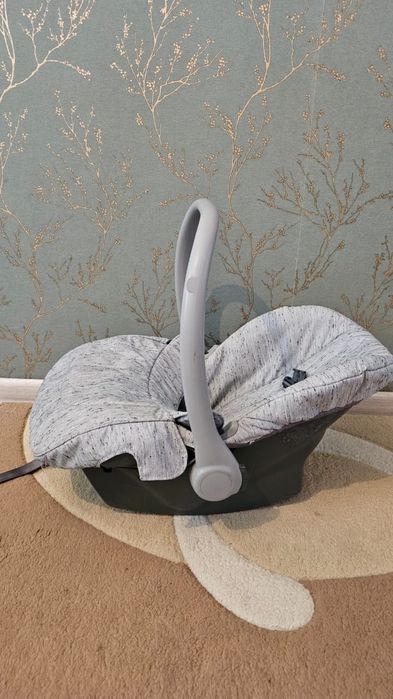 Детская коляска фирмы  адамекс.