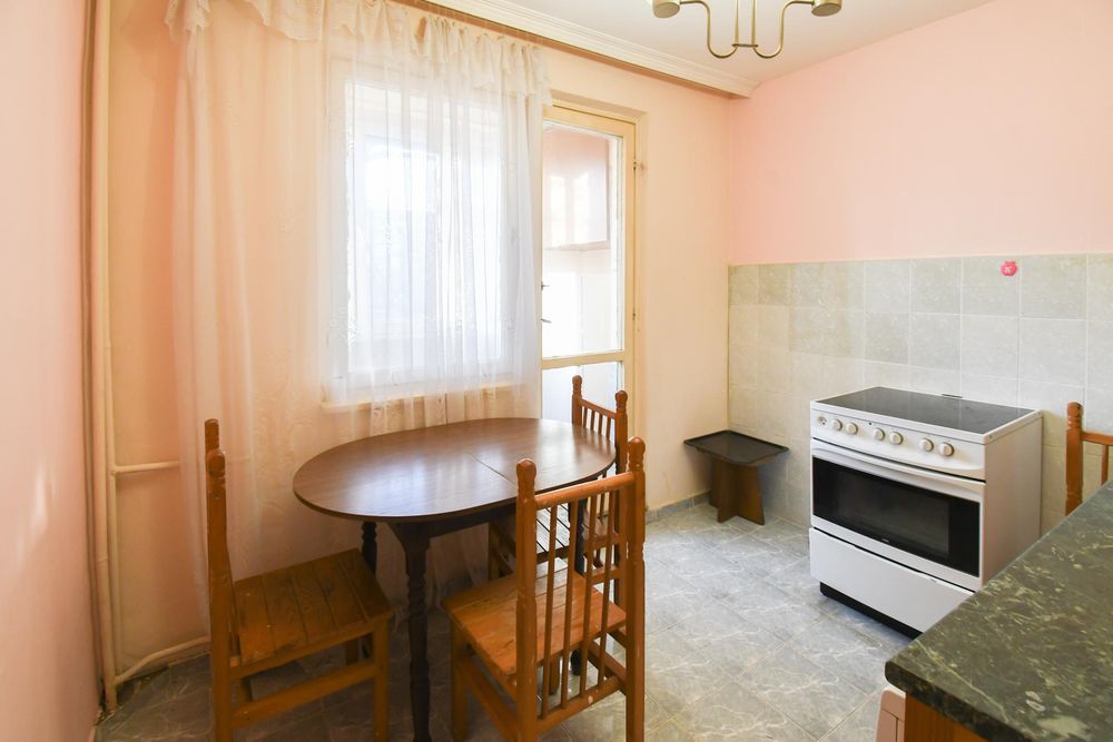 Дава се под наем Двустаен апартамент в София, Люлин 2 - 69 кв.м за 458.49 € - Снимка #2