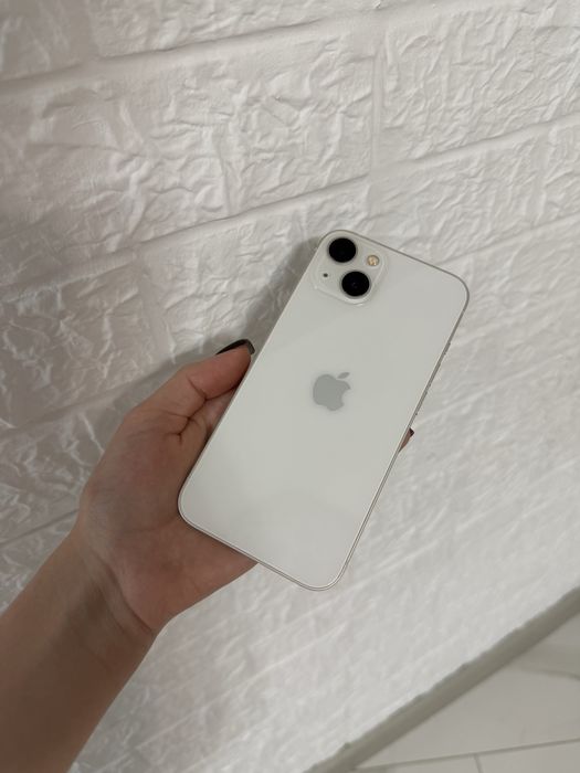 Продам iPhone 13 256 GB White