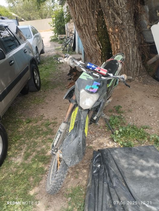 Продам эндуро 250 кубов