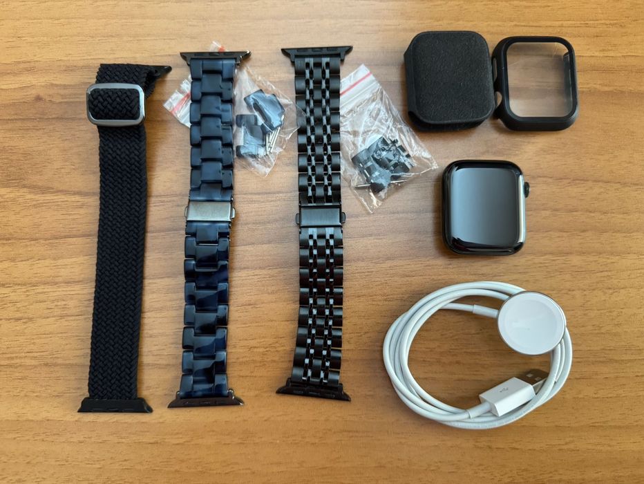 Apple Watch series 5 Stainless Steel Space Black LTE+GPS - 44mm.WR 50m