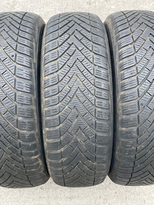 Set anvelope iarna 195 65 15 vredestein , dot 33 2020
