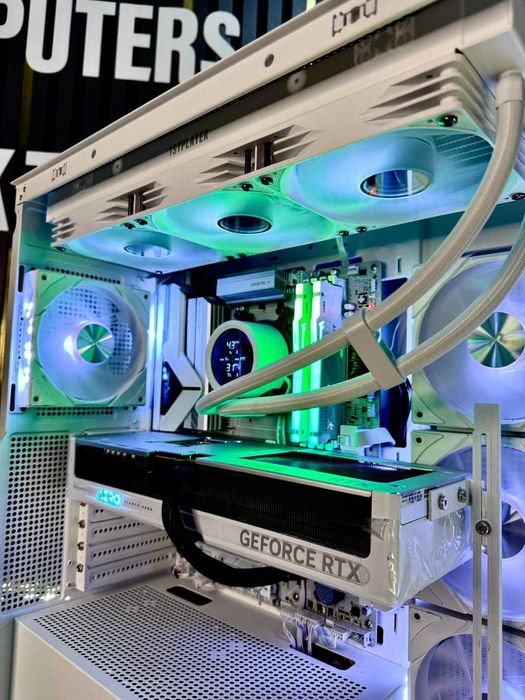 Sistem Gaming Premium Ryzen 7800x3d,RTX 5070,32GB RAM,1TB,Garantie,TVA