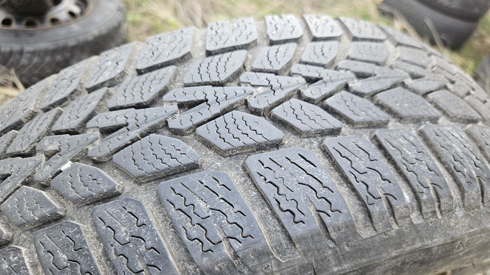 2бр гуми 175 70 14 дънлоп