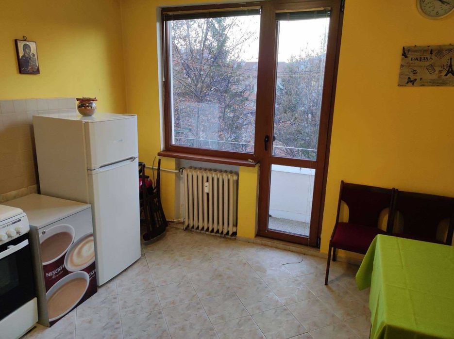 Дава се под наем Двустаен апартамент в София, Гео Милев - 55 кв.м за 400 € - Снимка #1