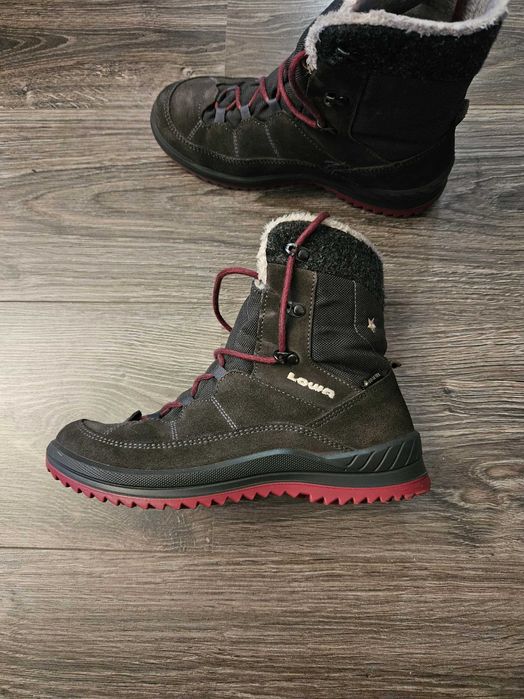 Продавам детски обувки Лова