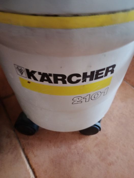Прахосмукачка  karher