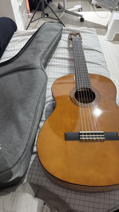 Гитара Yamaha C40