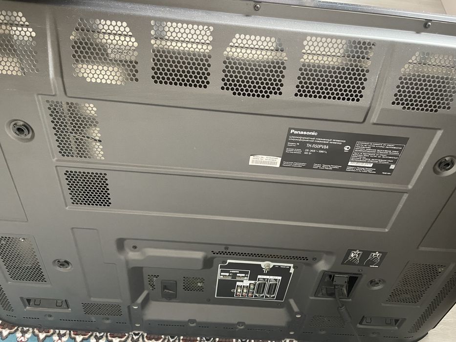 Телевизор Panasonic в хорошем состгяние