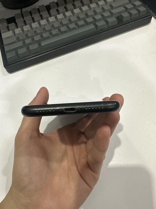 IPHONE XR 64 gb black