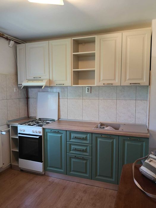 Proprietar, inchiriez garsoniera spatioasa in zona Lujerului (Strada Dealul Tugulea)