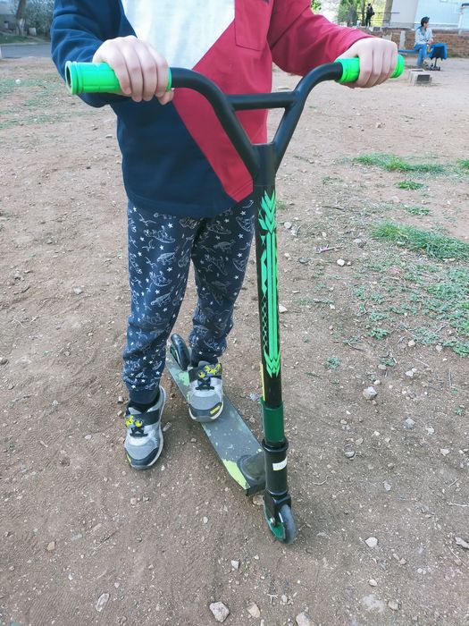 Продам самокат трюковый!