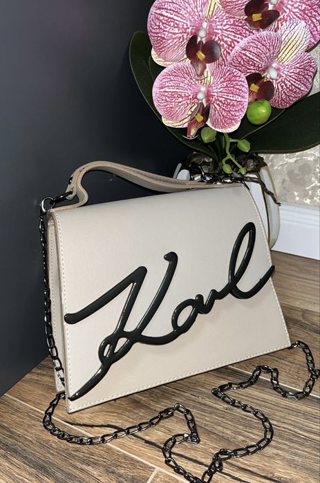 Нови дамски чантички