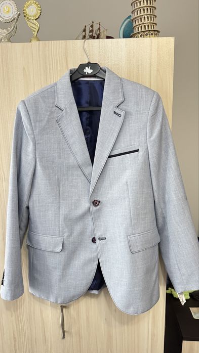 Детски костюм за момче на 12 години/ 152 см