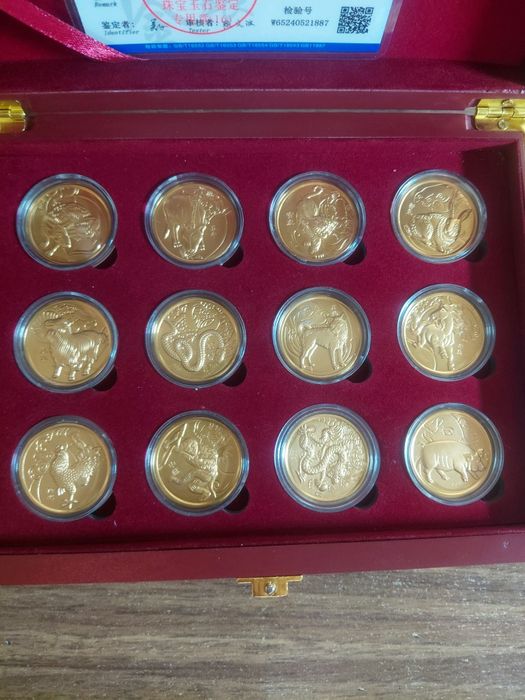 Продам коллекционные монеты