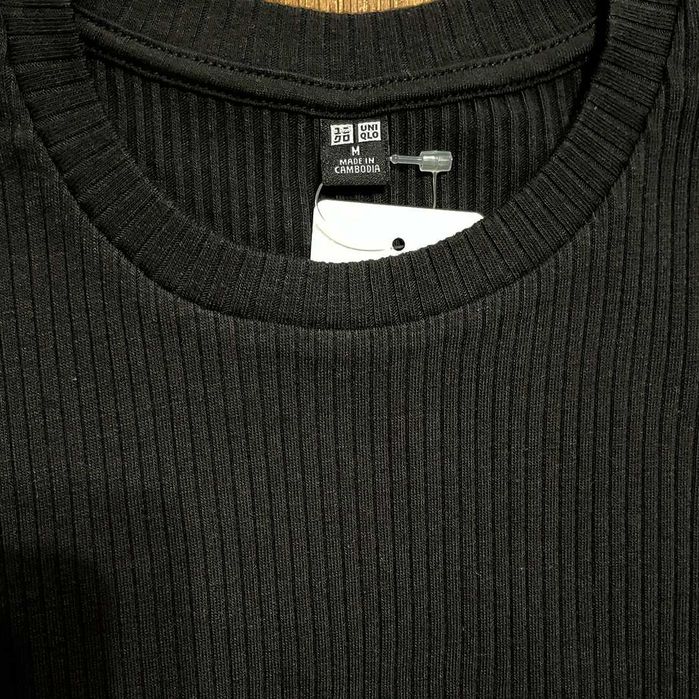 Футболка Uniqlo в рубчик