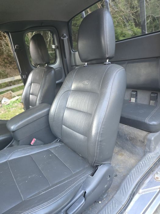 Ford- Range 2005