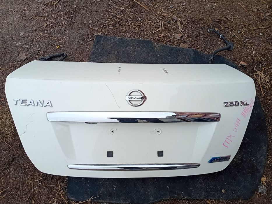 Крышка багажника Nissan Teana J32