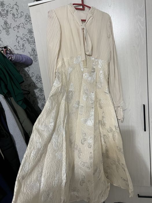 Женское платье