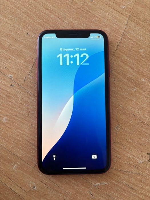 iPhone XR 128гиг akb-77%