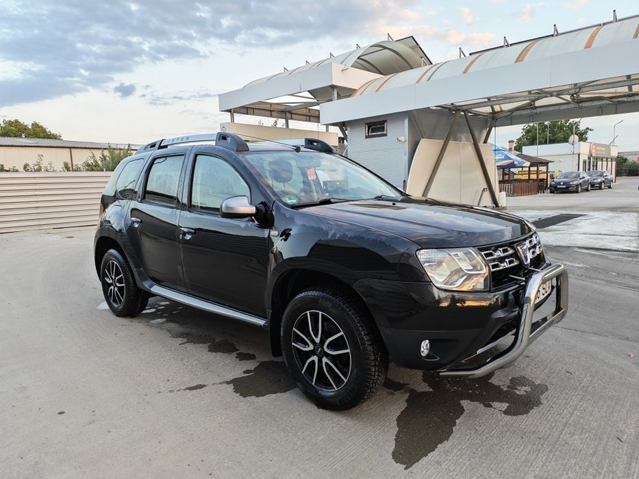 Vând Dacia Duster