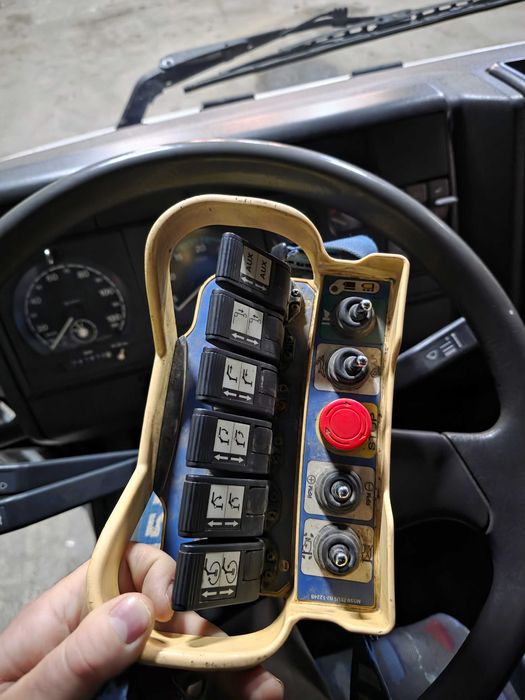 Camion platforma Iveco Eurocargo 75 E17